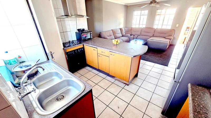 4 Bedroom Property for Sale in Castleview Gauteng