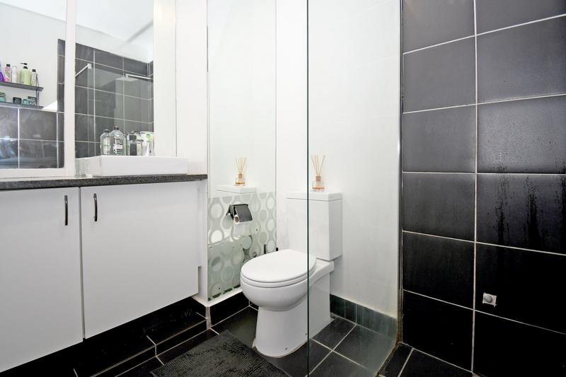 2 Bedroom Property for Sale in Rivonia Gauteng