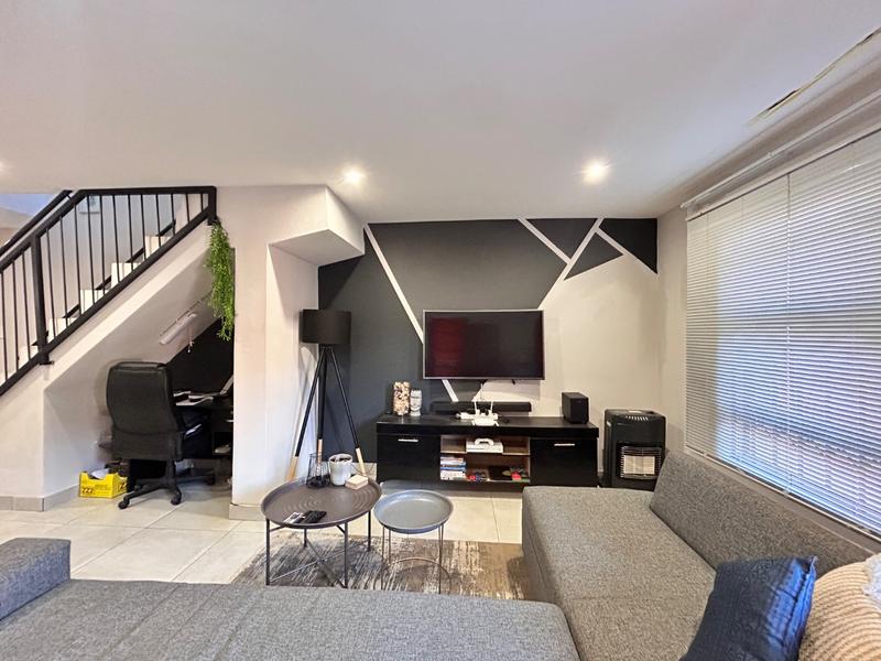 2 Bedroom Property for Sale in Theresa Park Gauteng