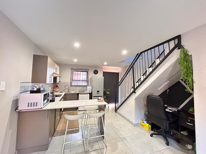 2 Bedroom Property for Sale in Theresa Park Gauteng