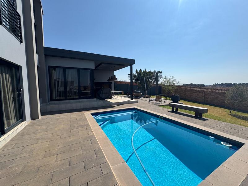 4 Bedroom Property for Sale in Midstream Heights Gauteng
