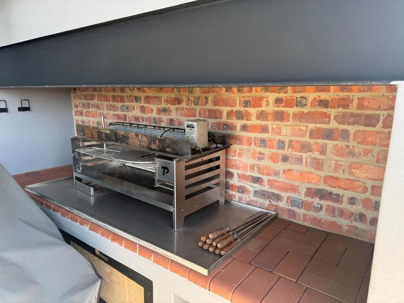 4 Bedroom Property for Sale in Midstream Heights Gauteng