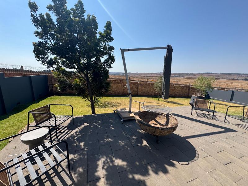 4 Bedroom Property for Sale in Midstream Heights Gauteng