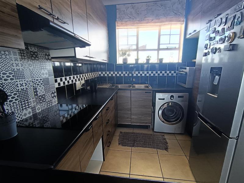 1 Bedroom Property for Sale in Sunnyridge Gauteng