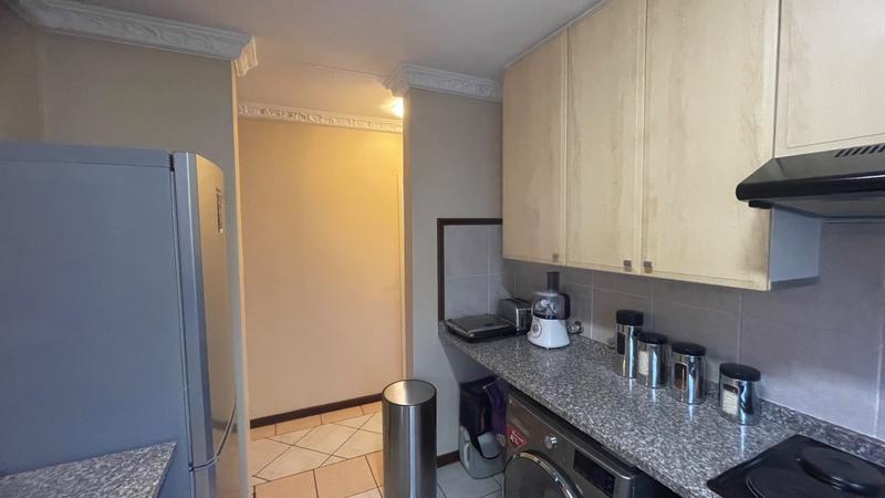 2 Bedroom Property for Sale in Monavoni Gauteng