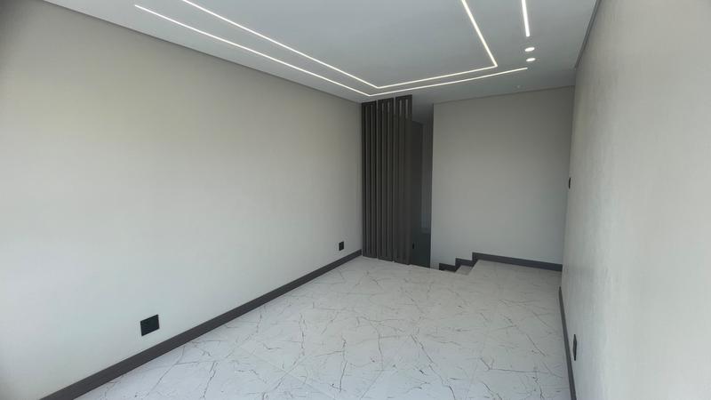 3 Bedroom Property for Sale in Eldoglen Gauteng