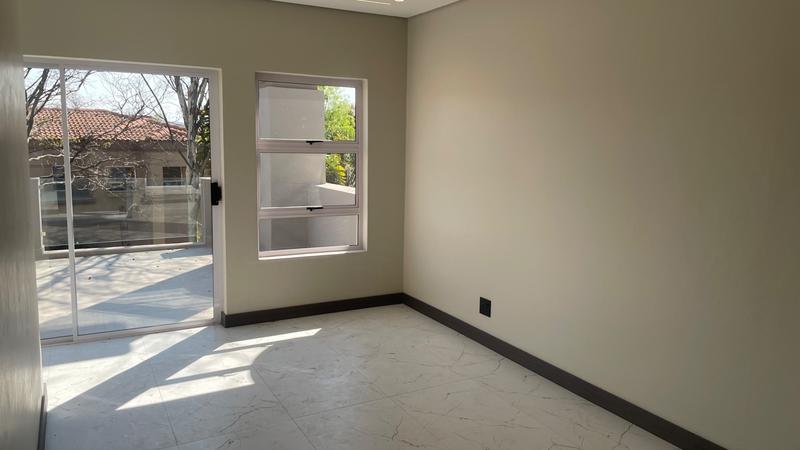 3 Bedroom Property for Sale in Eldoglen Gauteng