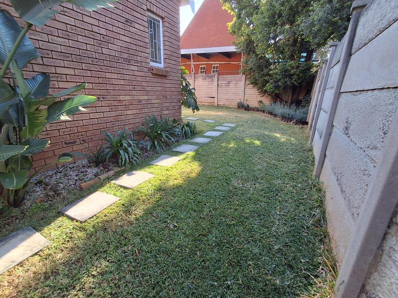 3 Bedroom Property for Sale in Garsfontein Gauteng