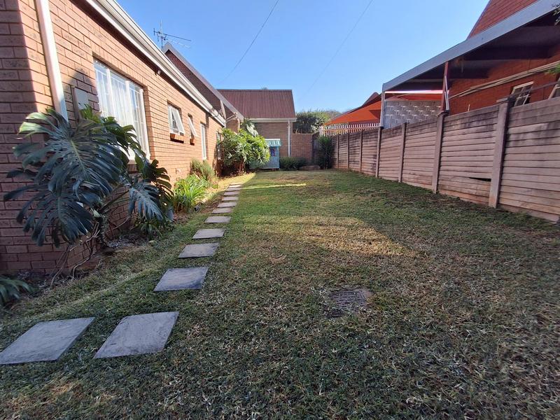 3 Bedroom Property for Sale in Garsfontein Gauteng