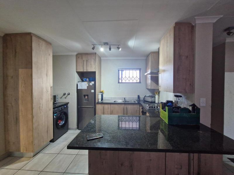 2 Bedroom Property for Sale in Beyers Park Gauteng