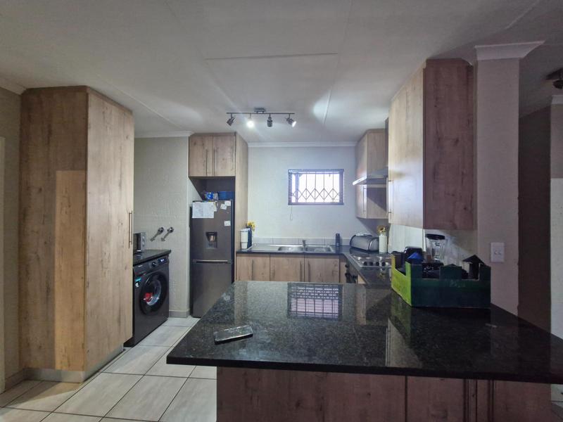 2 Bedroom Property for Sale in Beyers Park Gauteng