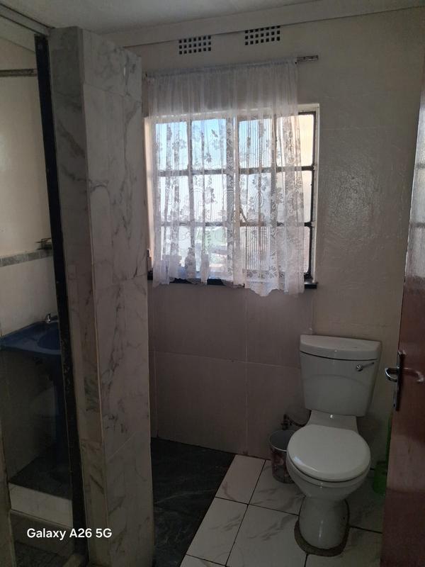 To Let 3 Bedroom Property for Rent in Eldorado Park Gauteng