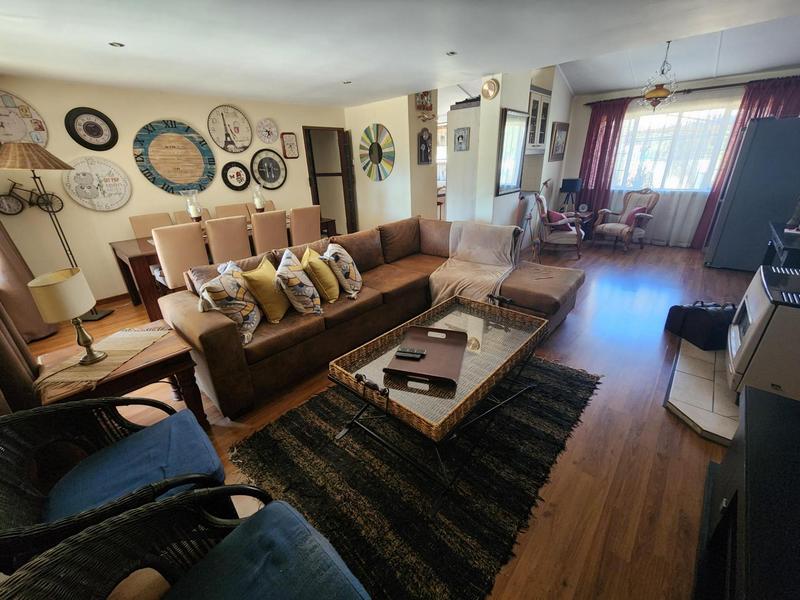 To Let 4 Bedroom Property for Rent in Valhalla Gauteng