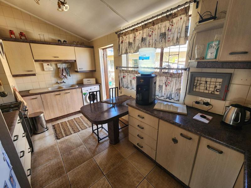 To Let 4 Bedroom Property for Rent in Valhalla Gauteng