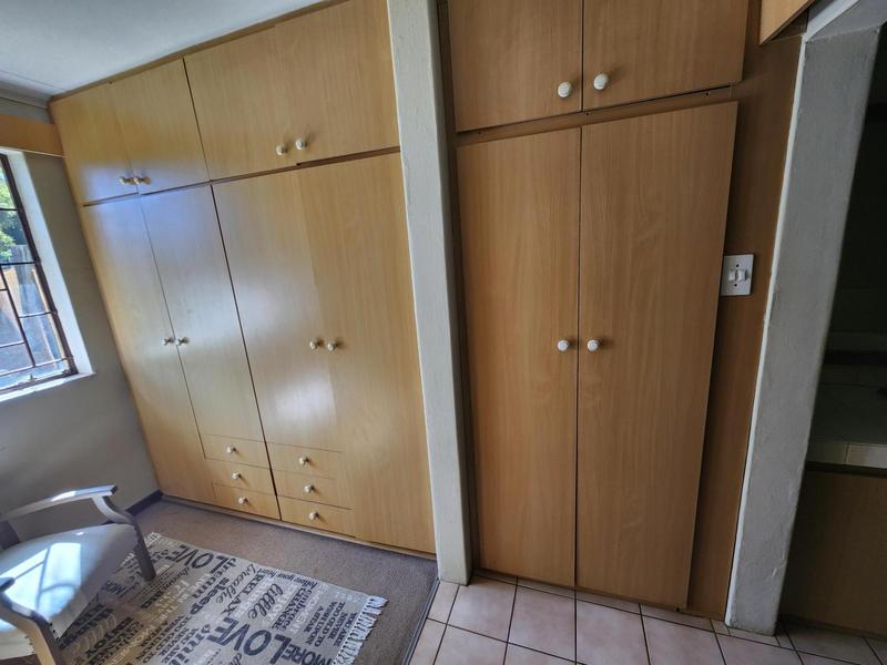 To Let 4 Bedroom Property for Rent in Valhalla Gauteng