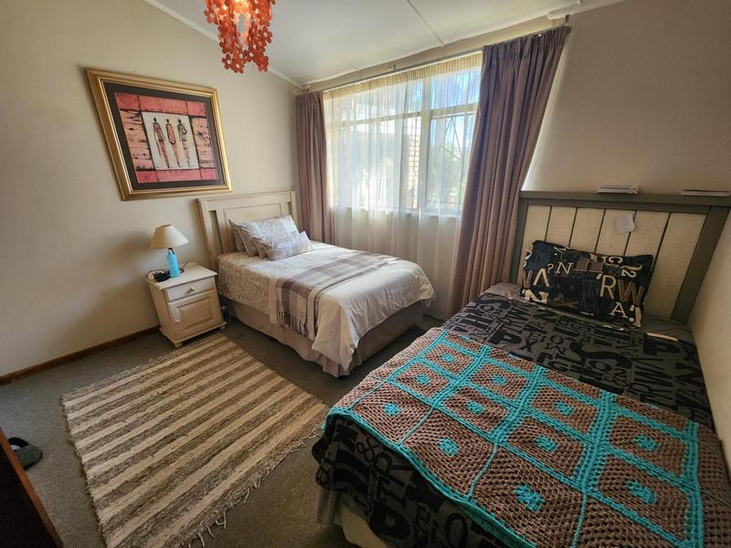 To Let 4 Bedroom Property for Rent in Valhalla Gauteng