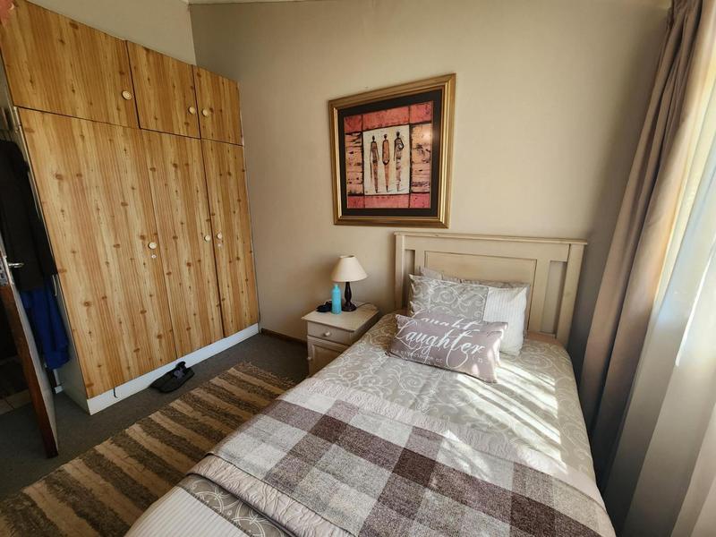 To Let 4 Bedroom Property for Rent in Valhalla Gauteng