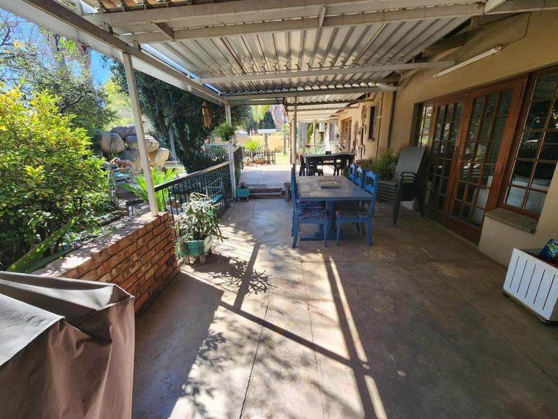 To Let 4 Bedroom Property for Rent in Valhalla Gauteng