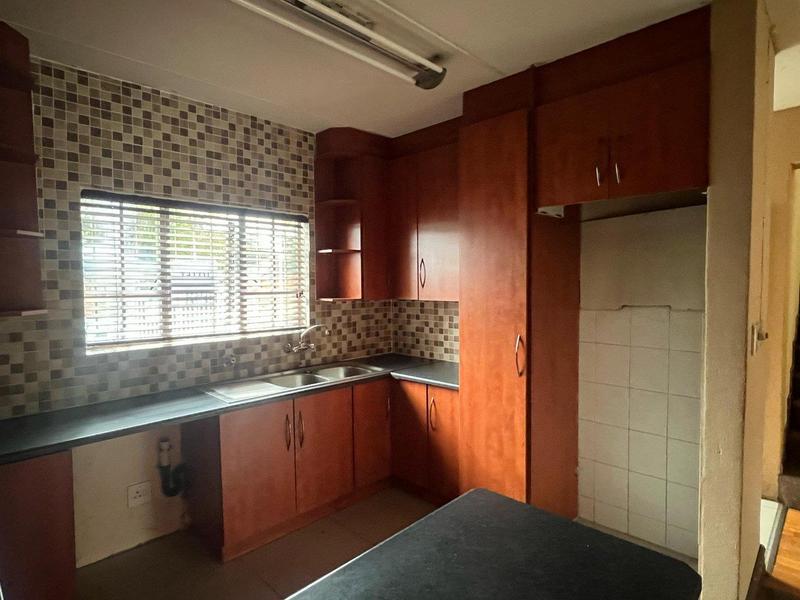 To Let 2 Bedroom Property for Rent in Van Riebeeck Park Gauteng