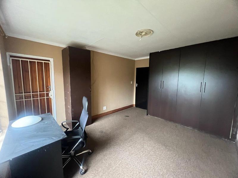 To Let 2 Bedroom Property for Rent in Van Riebeeck Park Gauteng