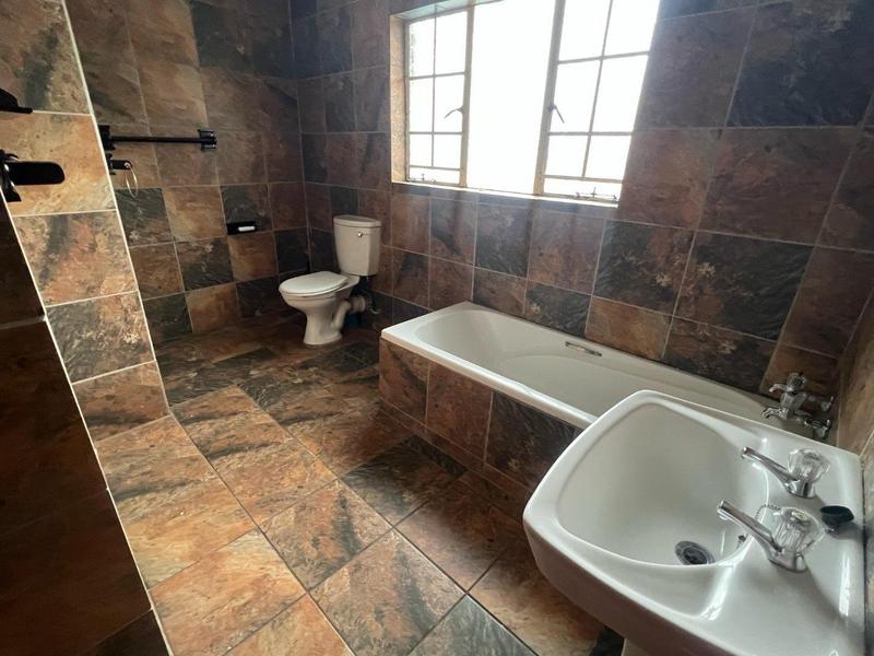 To Let 2 Bedroom Property for Rent in Van Riebeeck Park Gauteng
