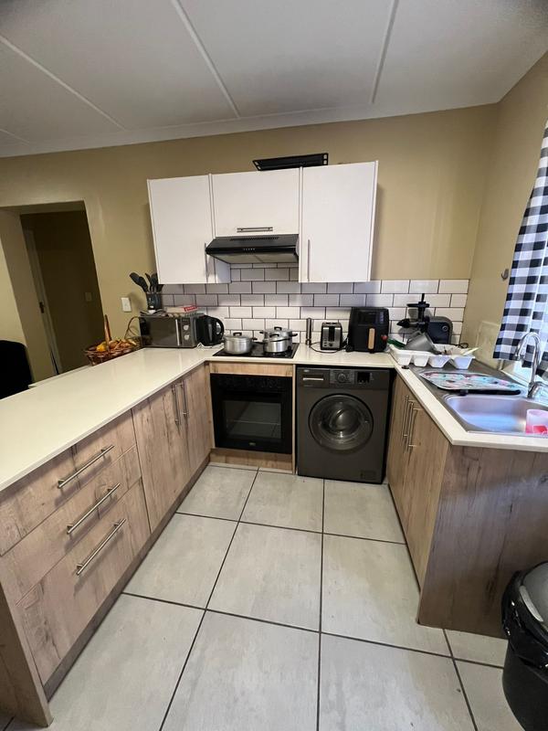 2 Bedroom Property for Sale in Pomona Gauteng