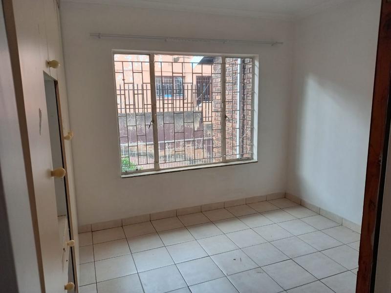 6 Bedroom Property for Sale in Laudium Gauteng