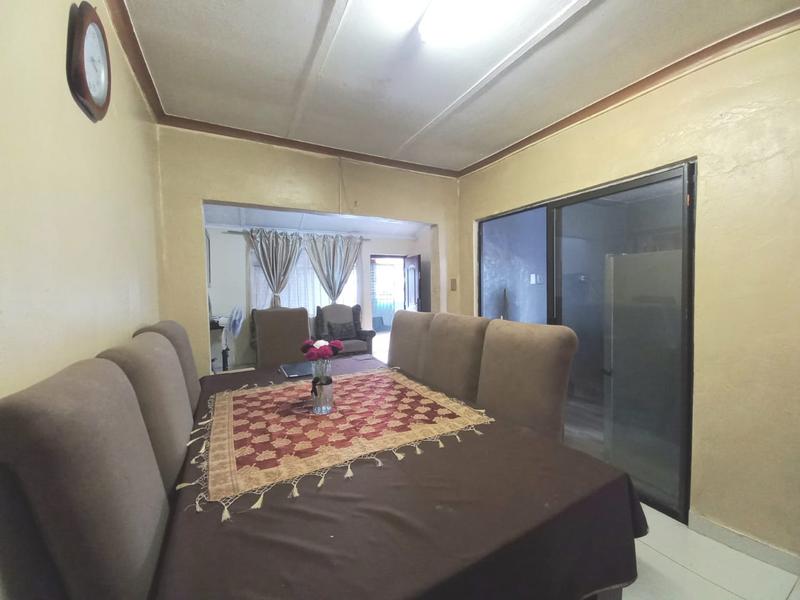7 Bedroom Property for Sale in Laudium Gauteng