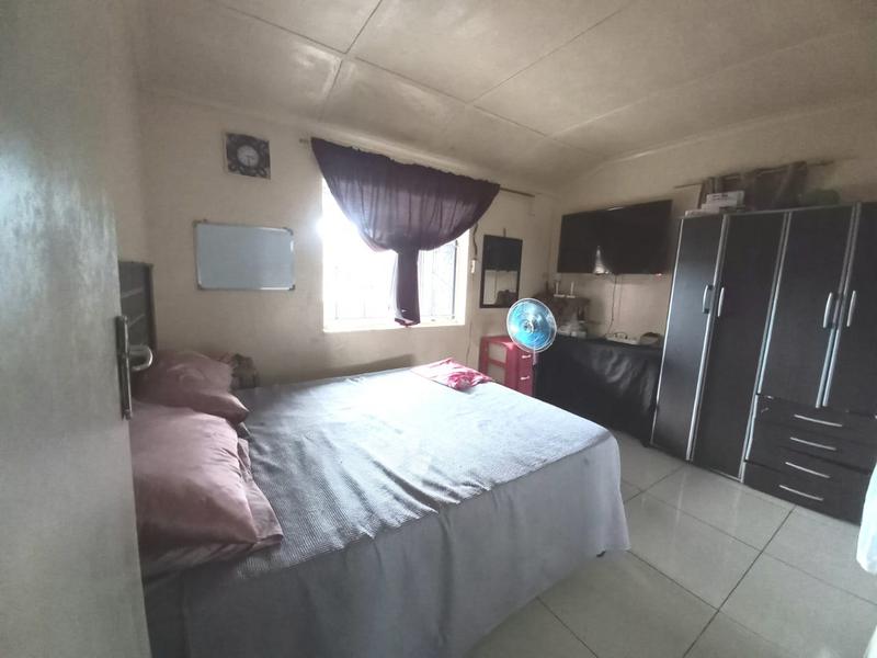 7 Bedroom Property for Sale in Laudium Gauteng