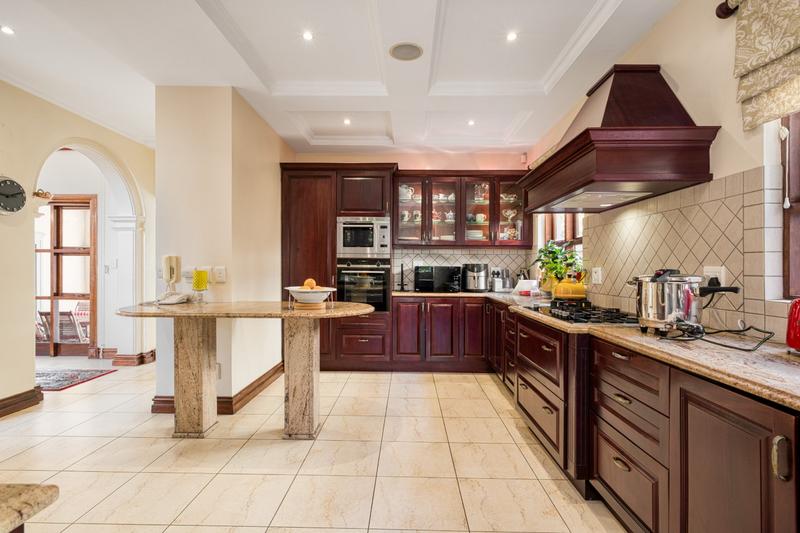 To Let 4 Bedroom Property for Rent in Bryanston Gauteng