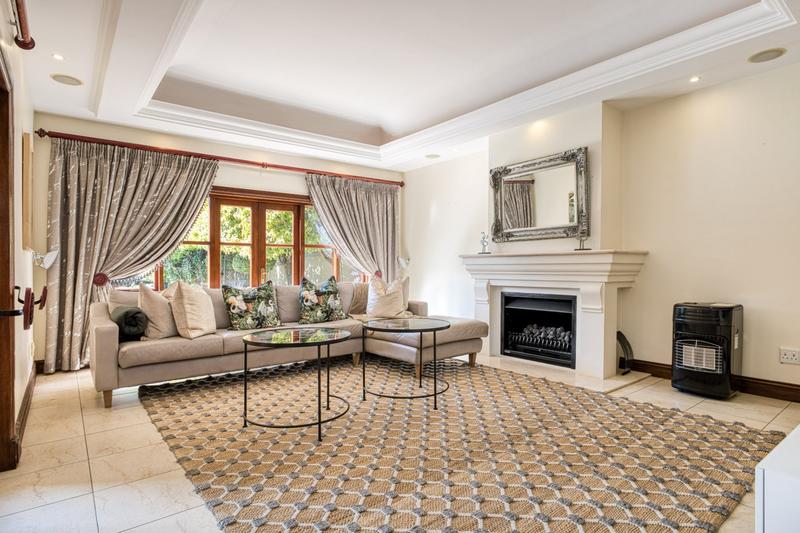 To Let 4 Bedroom Property for Rent in Bryanston Gauteng