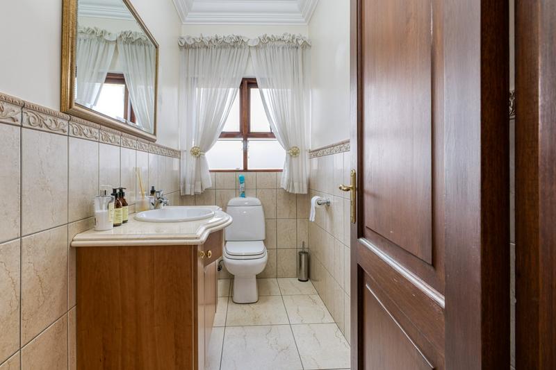 To Let 4 Bedroom Property for Rent in Bryanston Gauteng