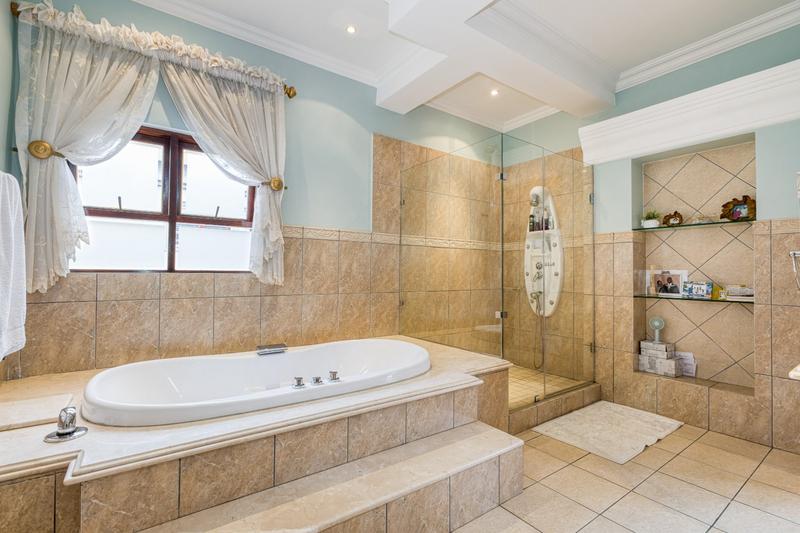 To Let 4 Bedroom Property for Rent in Bryanston Gauteng