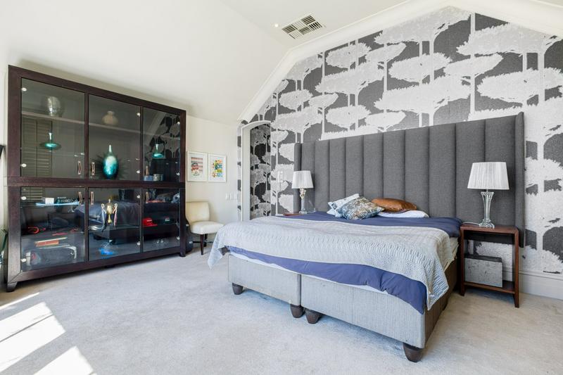 To Let 4 Bedroom Property for Rent in Sandhurst Gauteng