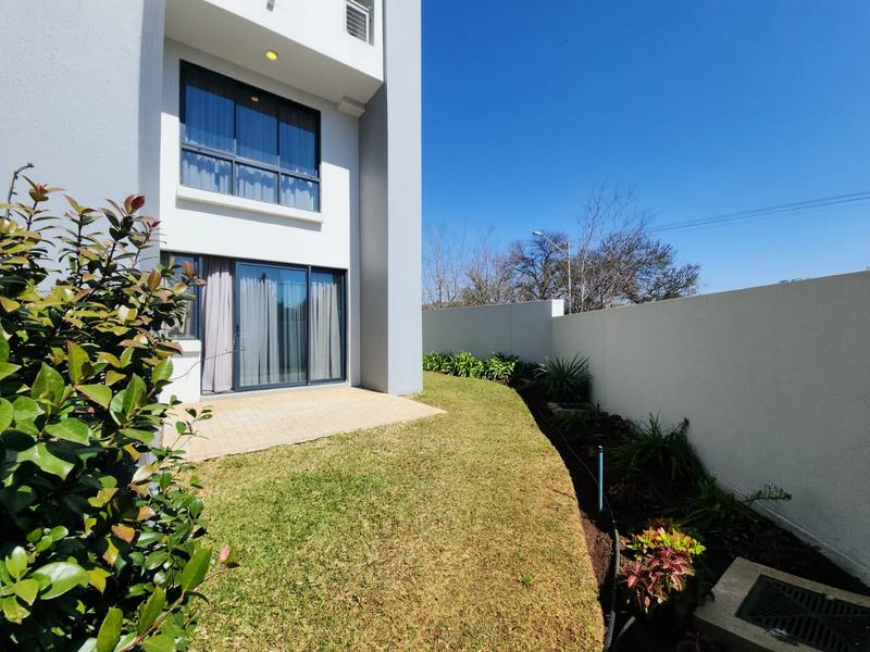 2 Bedroom Property for Sale in Ashlea Gardens Gauteng