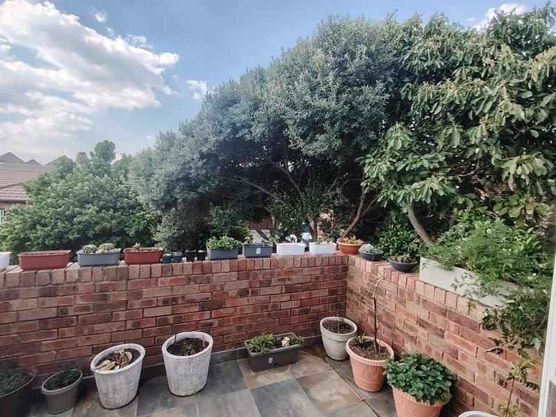 To Let 3 Bedroom Property for Rent in Radiokop Gauteng
