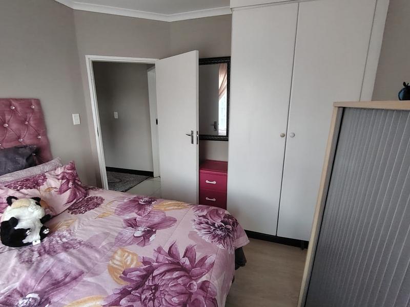 To Let 3 Bedroom Property for Rent in Radiokop Gauteng