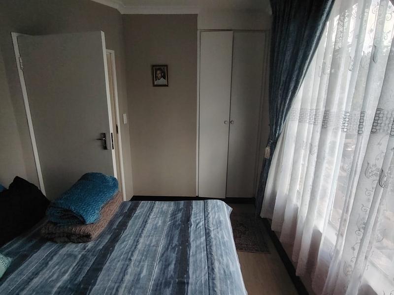To Let 3 Bedroom Property for Rent in Radiokop Gauteng