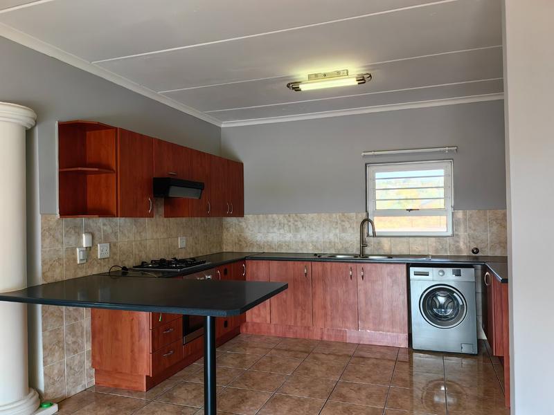 To Let 3 Bedroom Property for Rent in Rangeview Gauteng