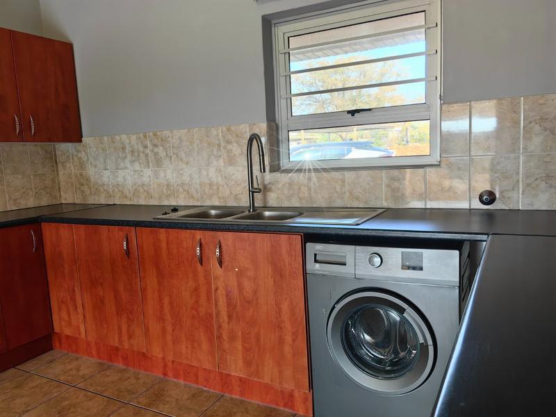 To Let 3 Bedroom Property for Rent in Rangeview Gauteng