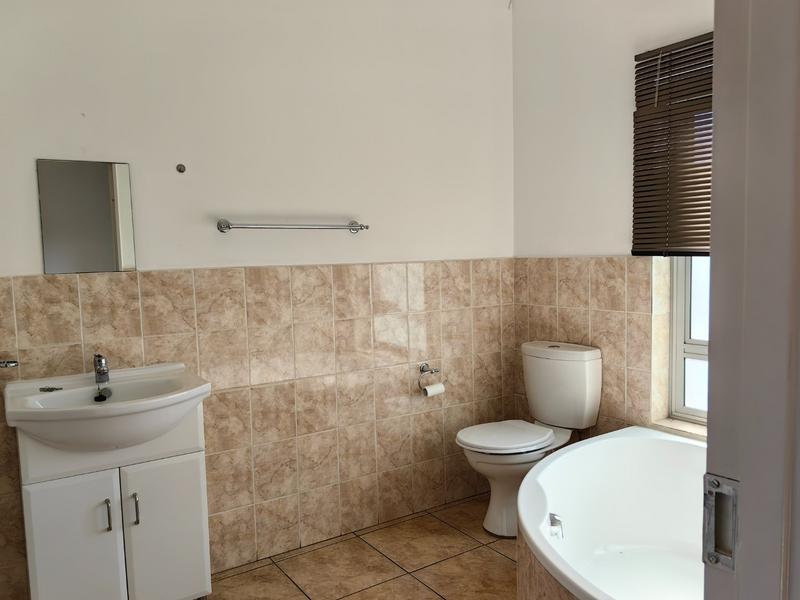 To Let 3 Bedroom Property for Rent in Rangeview Gauteng