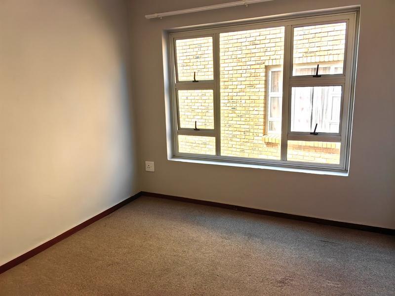 To Let 3 Bedroom Property for Rent in Rangeview Gauteng