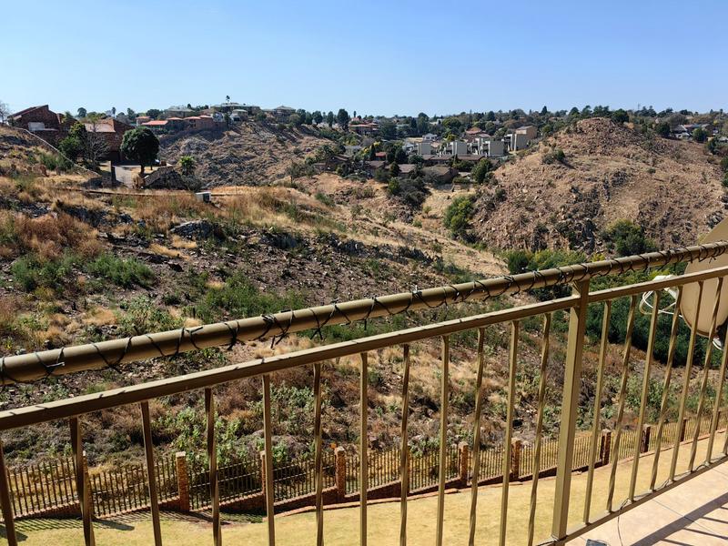 To Let 3 Bedroom Property for Rent in Rangeview Gauteng