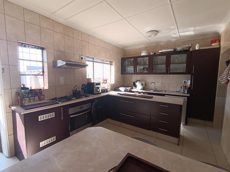 3 Bedroom Property for Sale in Homestead Gauteng