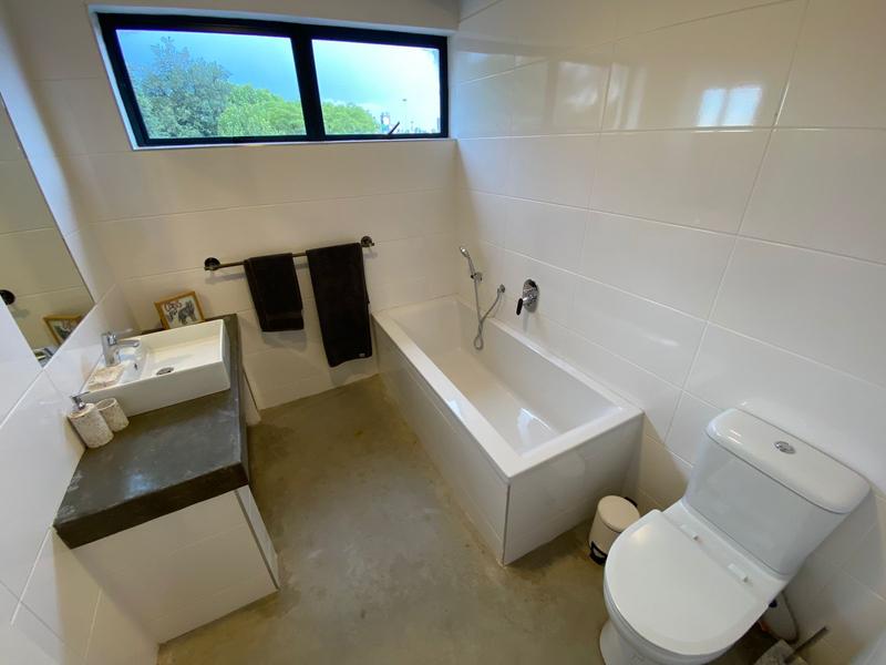 To Let 3 Bedroom Property for Rent in Braamfontein Gauteng