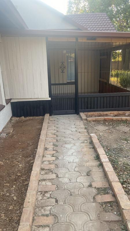 To Let 3 Bedroom Property for Rent in Groeneweide Gauteng