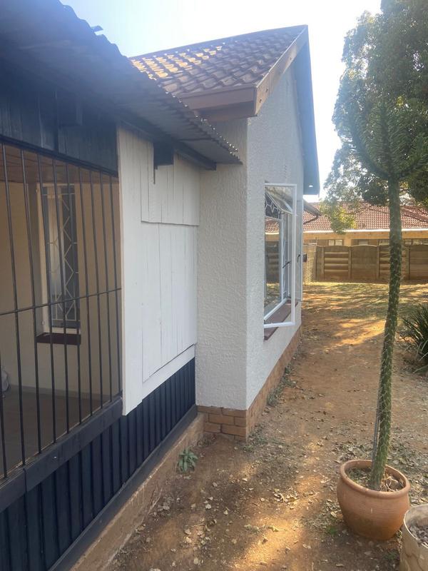To Let 3 Bedroom Property for Rent in Groeneweide Gauteng