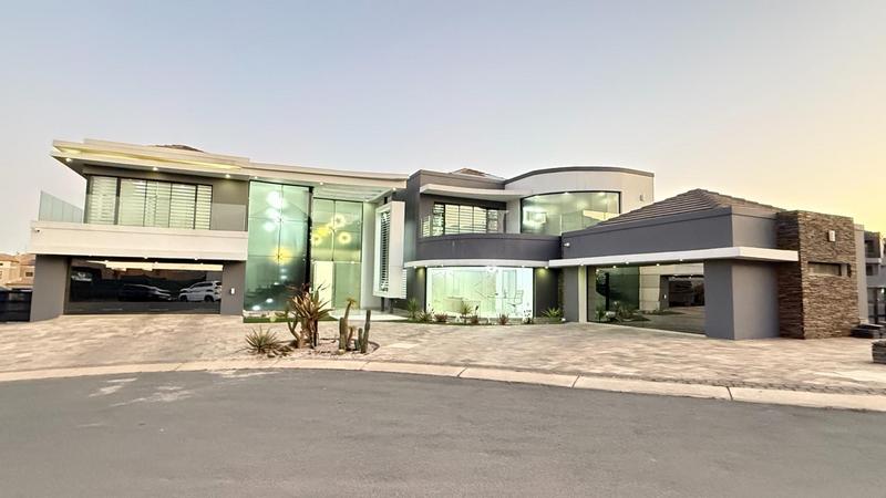 6 Bedroom Property for Sale in Blue Valley Golf Estate Gauteng