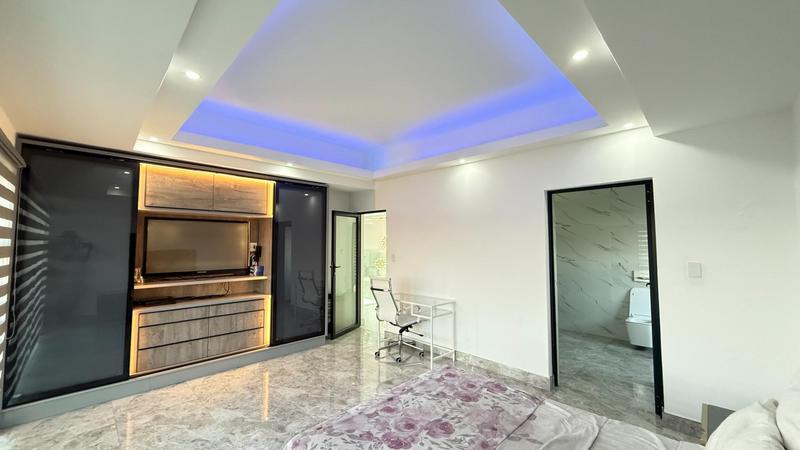 6 Bedroom Property for Sale in Blue Valley Golf Estate Gauteng