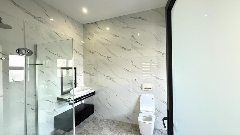 6 Bedroom Property for Sale in Blue Valley Golf Estate Gauteng